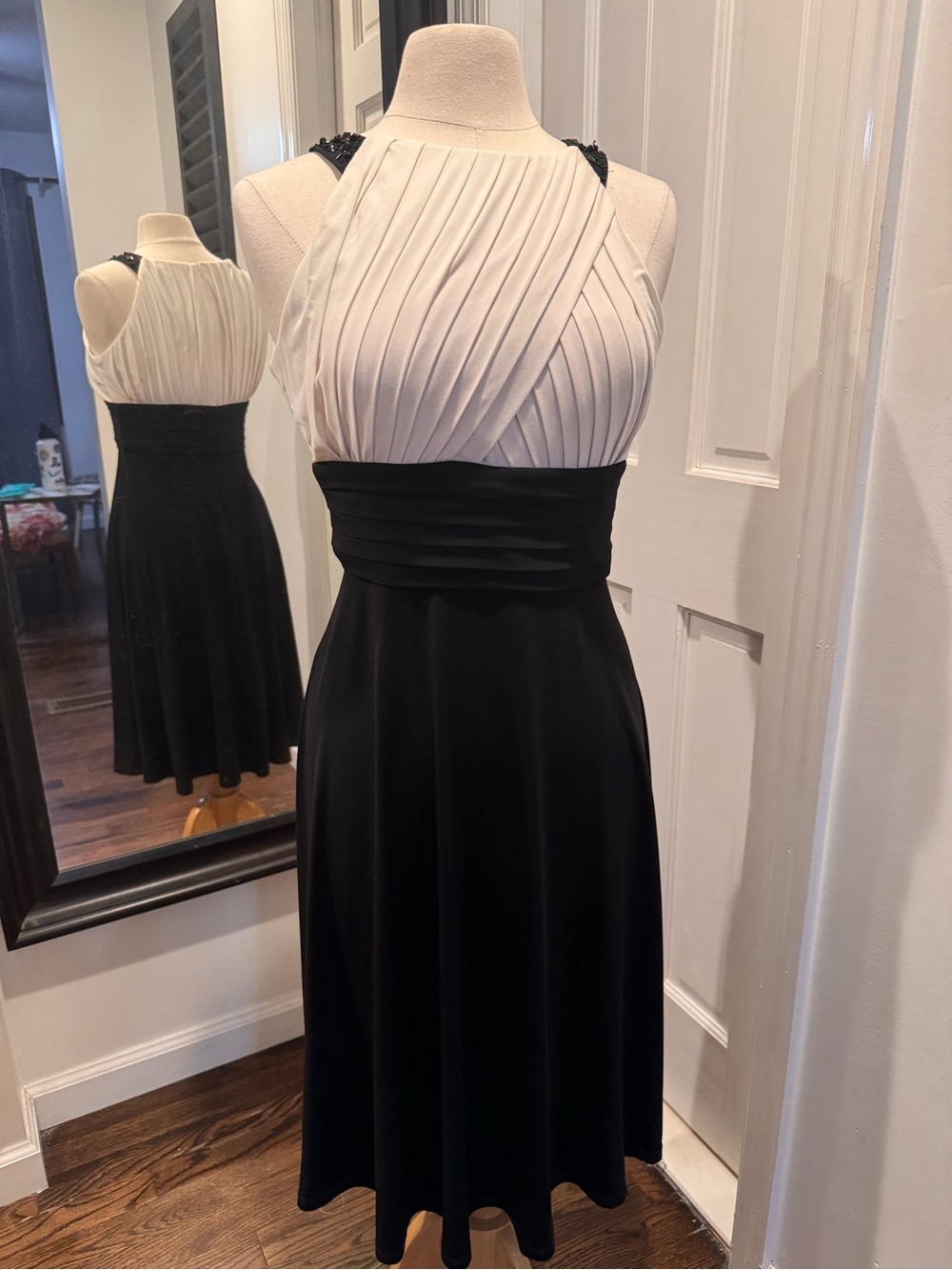 Jessica Howard Black and White Pleated Halter Midi Dress